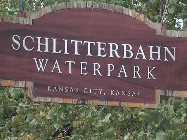 Image of the Schlitterbahn Water Park sign