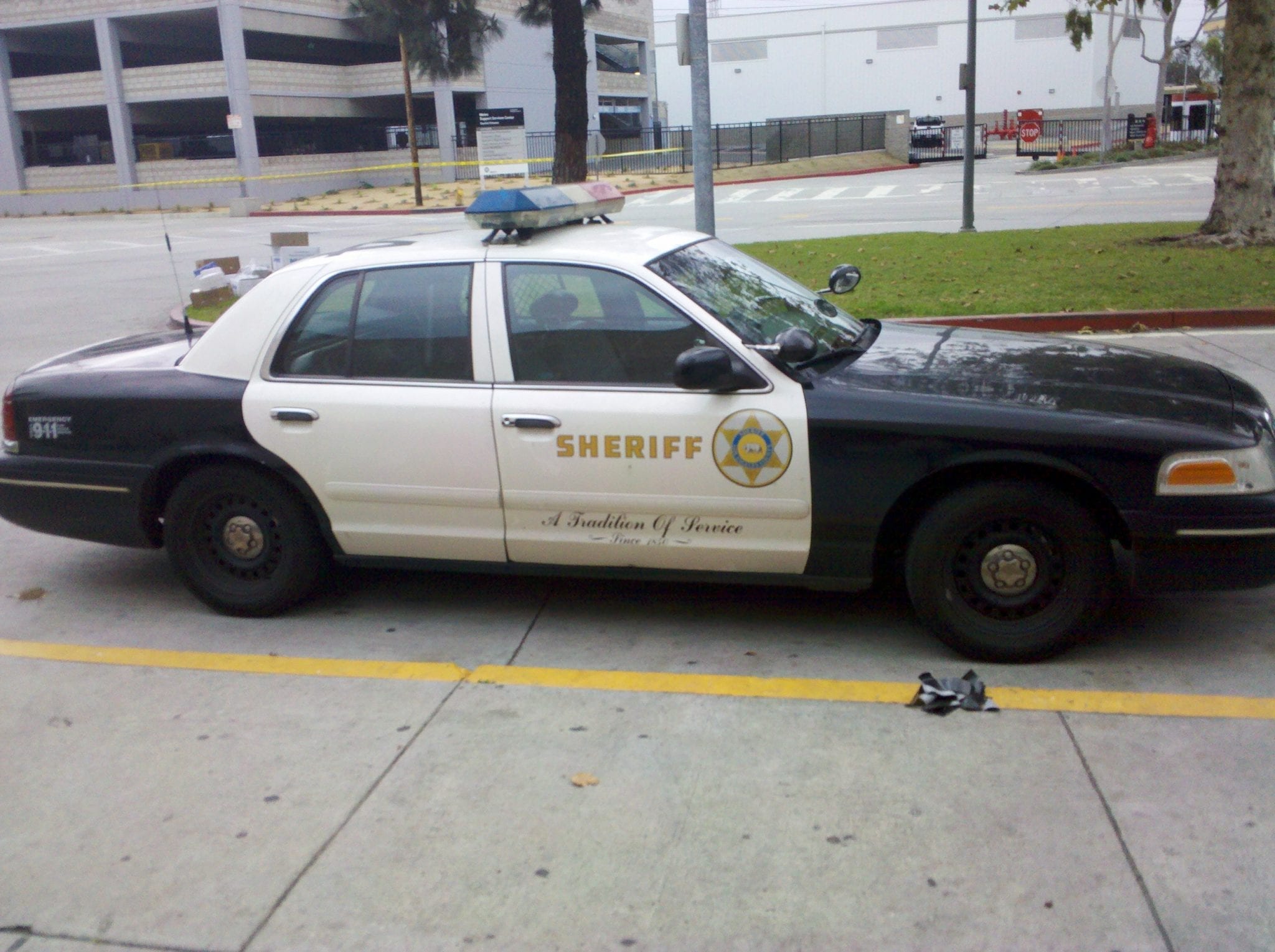 LASD MCJ RADIO CAR; image by UNKNOWN, via Flickr, CC BY-ND 2.0, no changes.
