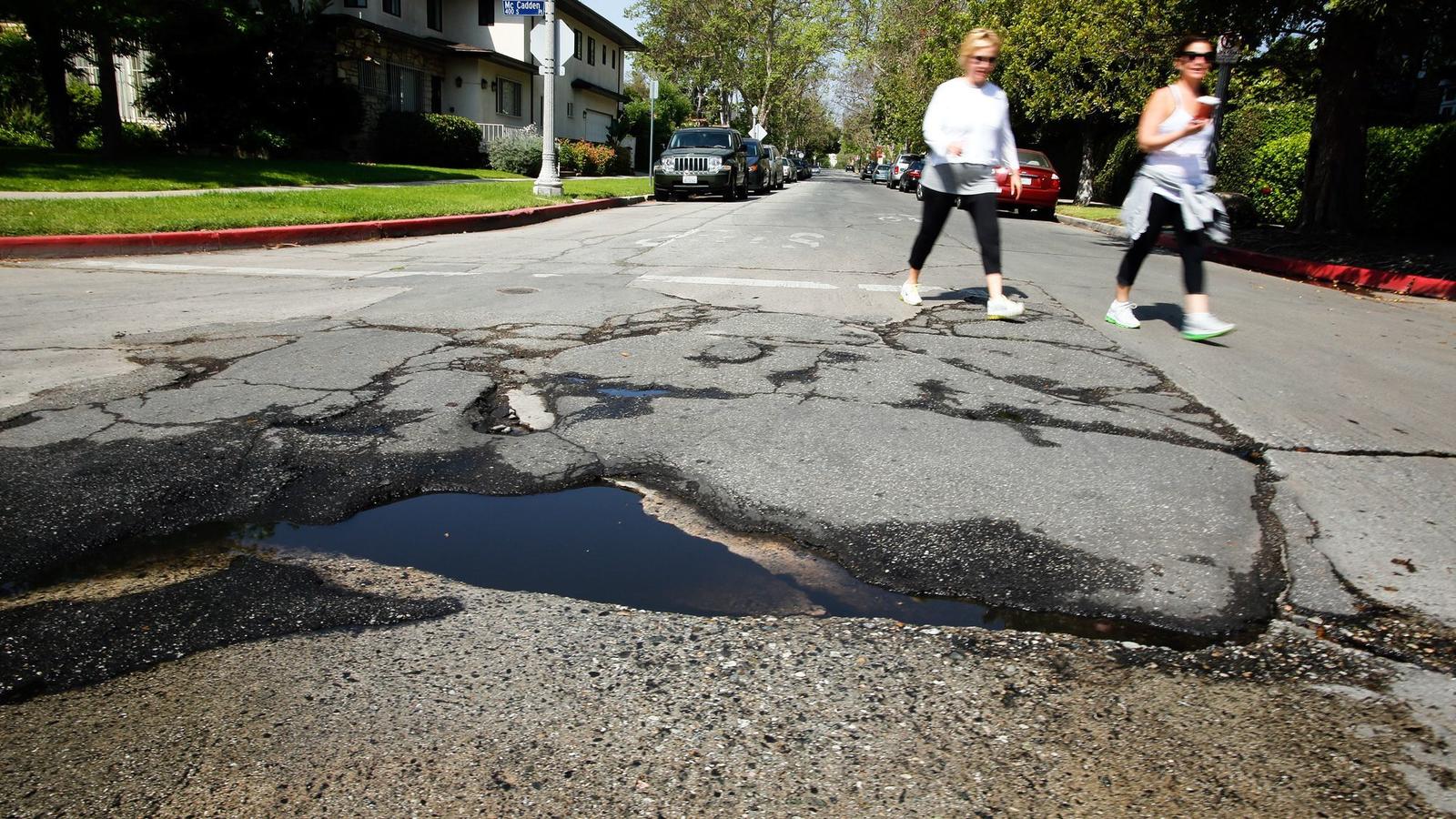 Image of some of the dangerous road conditions in LA