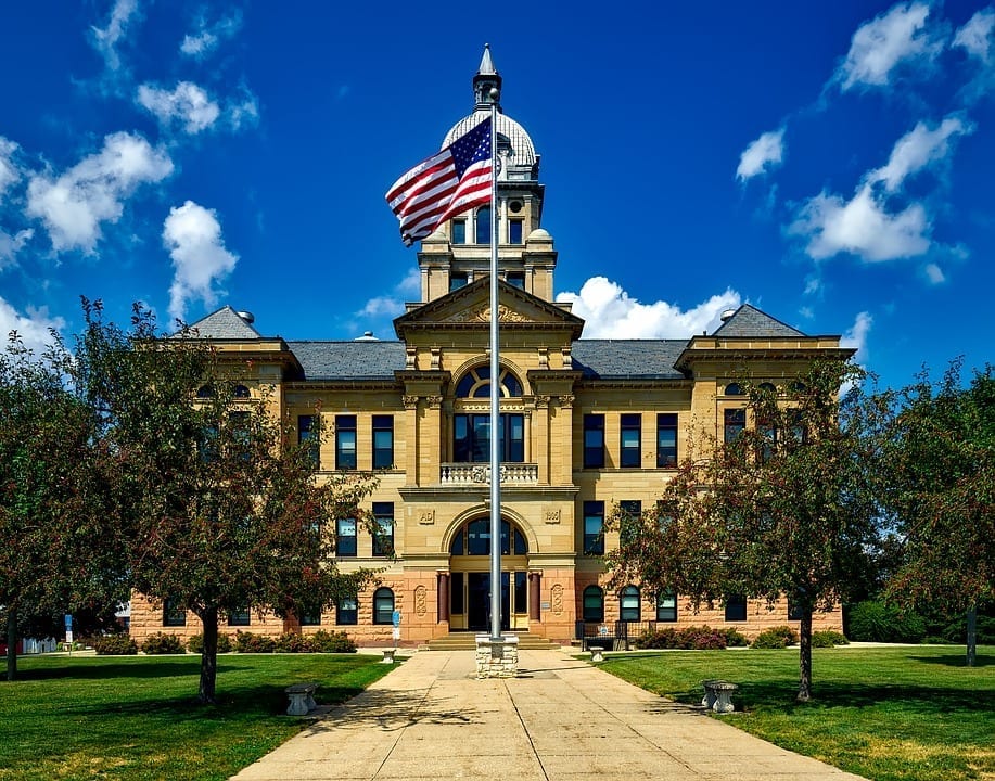 Image of a Courthouse in Iowa