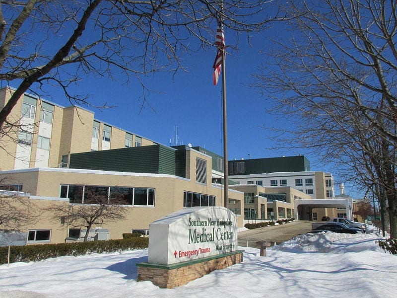Image of the entrance to Southern New Hampshire Health