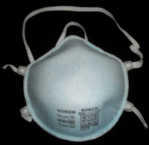 N95 mask; image by Hanabishi, via Wikimedia Commons, CC0.