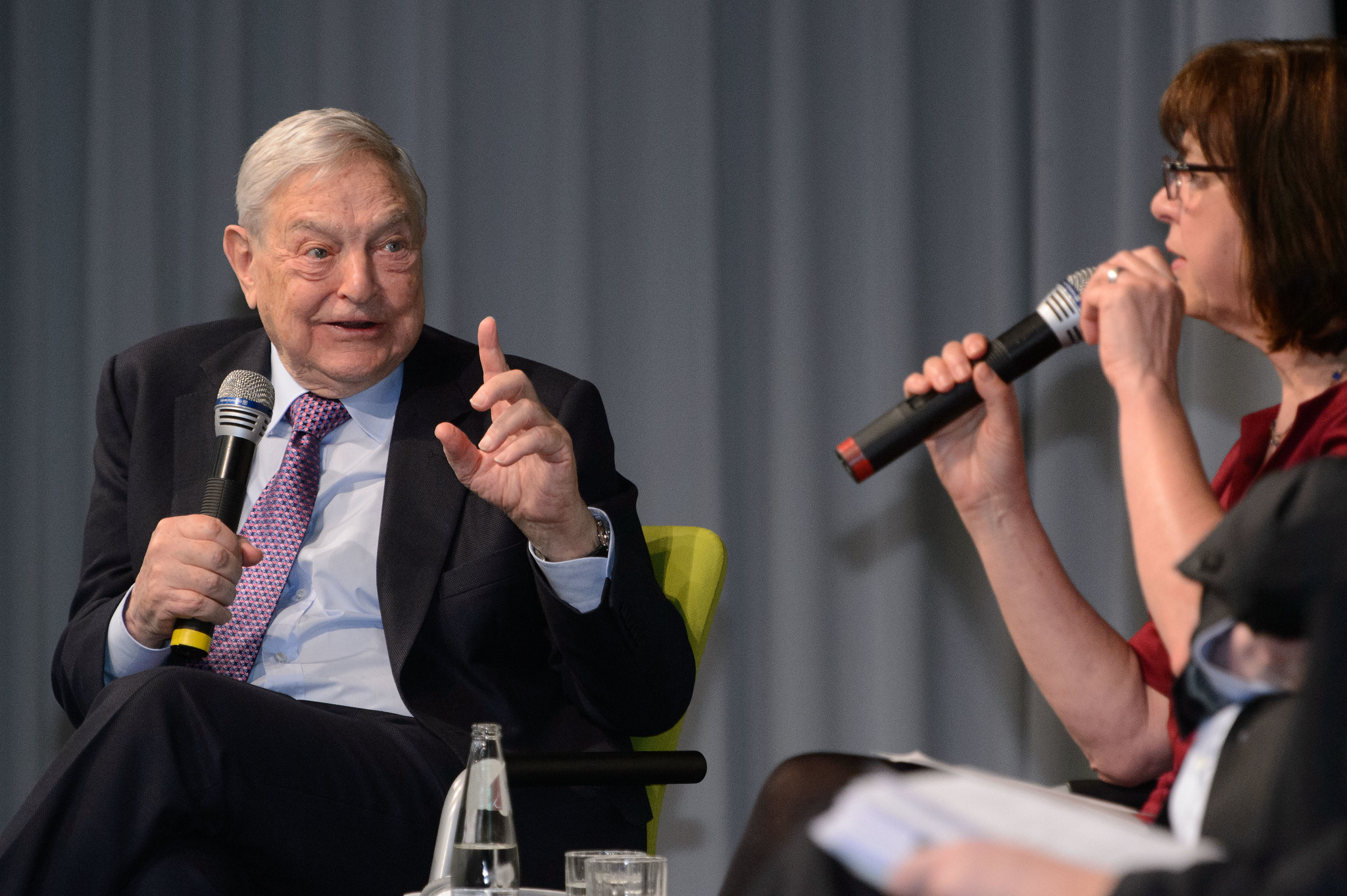 George Soros (Investor, Finanzier, Open Society Foundation), Rebecca Harms (MdEP, Die Grünen/EFA), Foto: www.stephan-roehl.de. CC BY-SA 2.0.