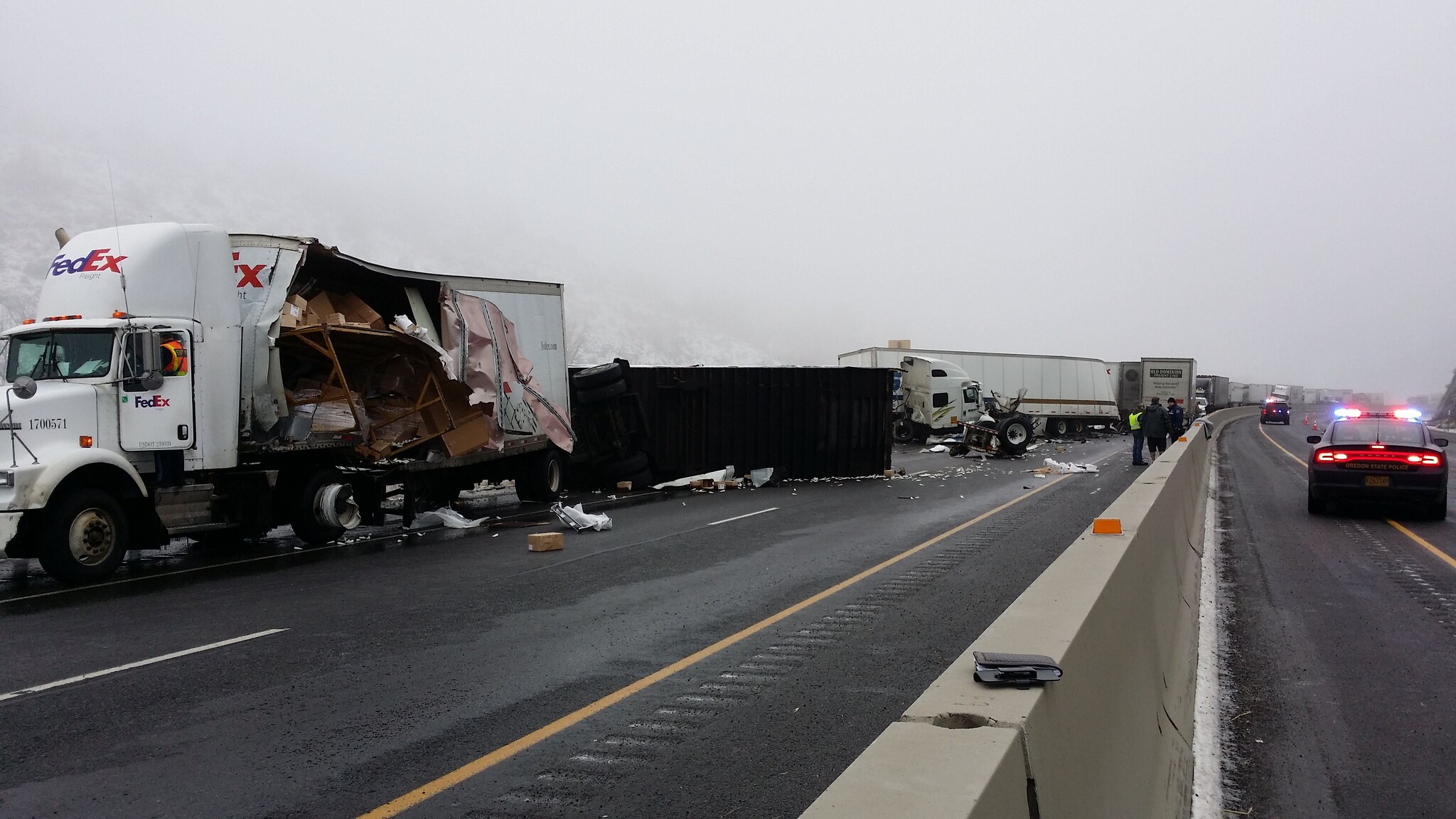 Crash closes I-84; image by OR DoT, via Flickr, CC BY 2.0.
