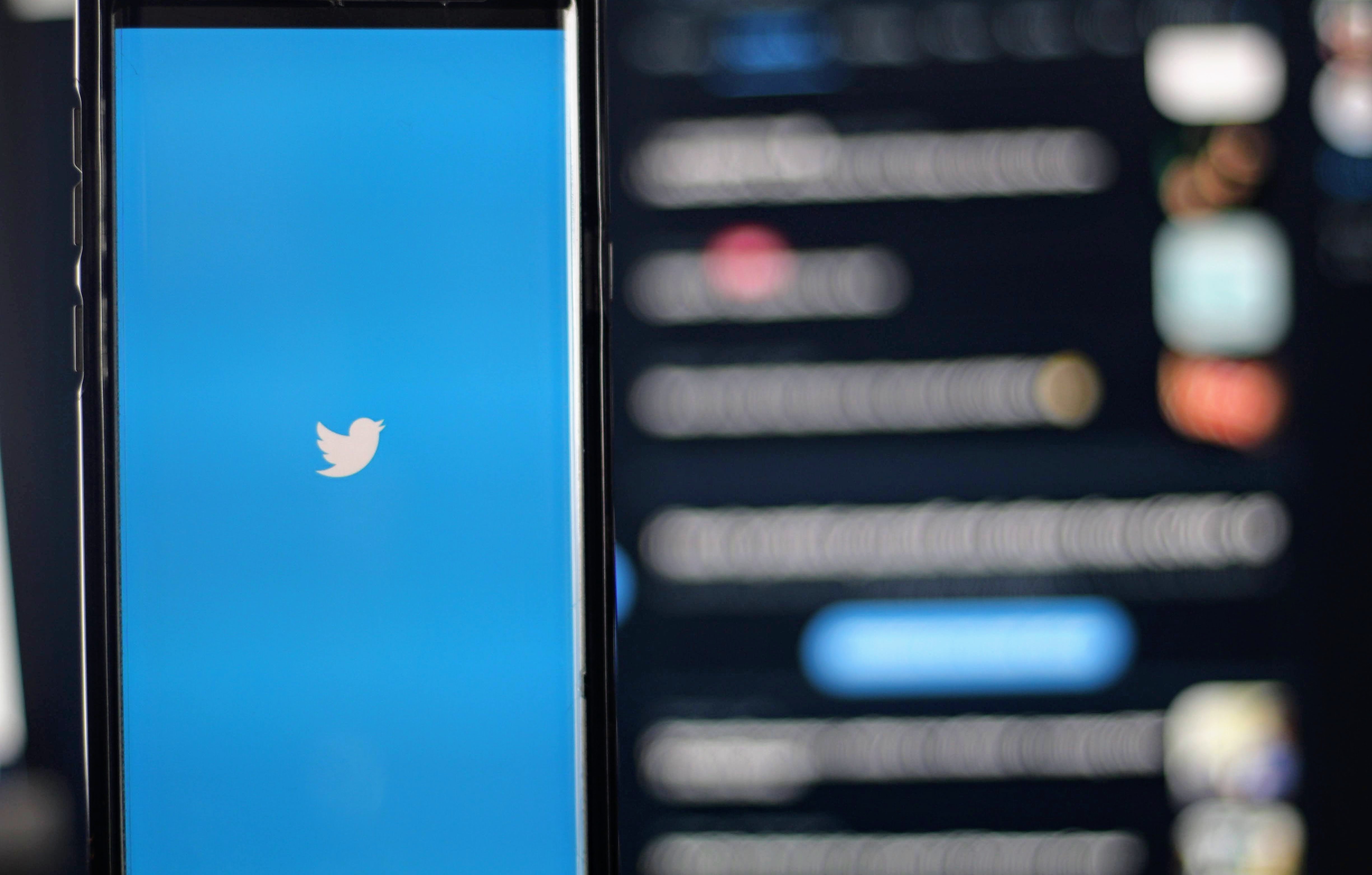 Twitter screen; image by Joshua Hoehne, via Unsplash.com.