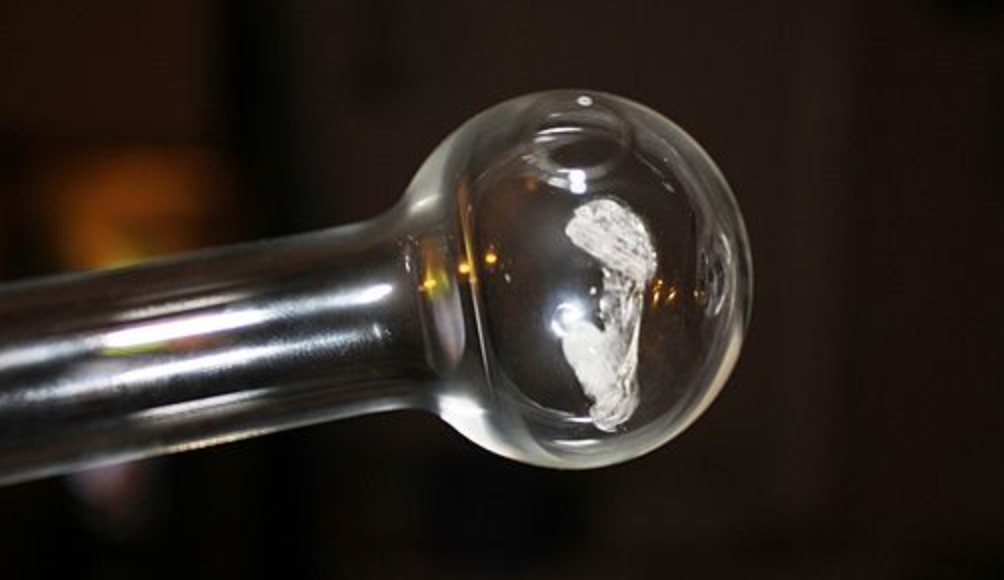 Meth pipe; Jlcoving, CC BY-SA 3.0, via Wikimedia Commons.