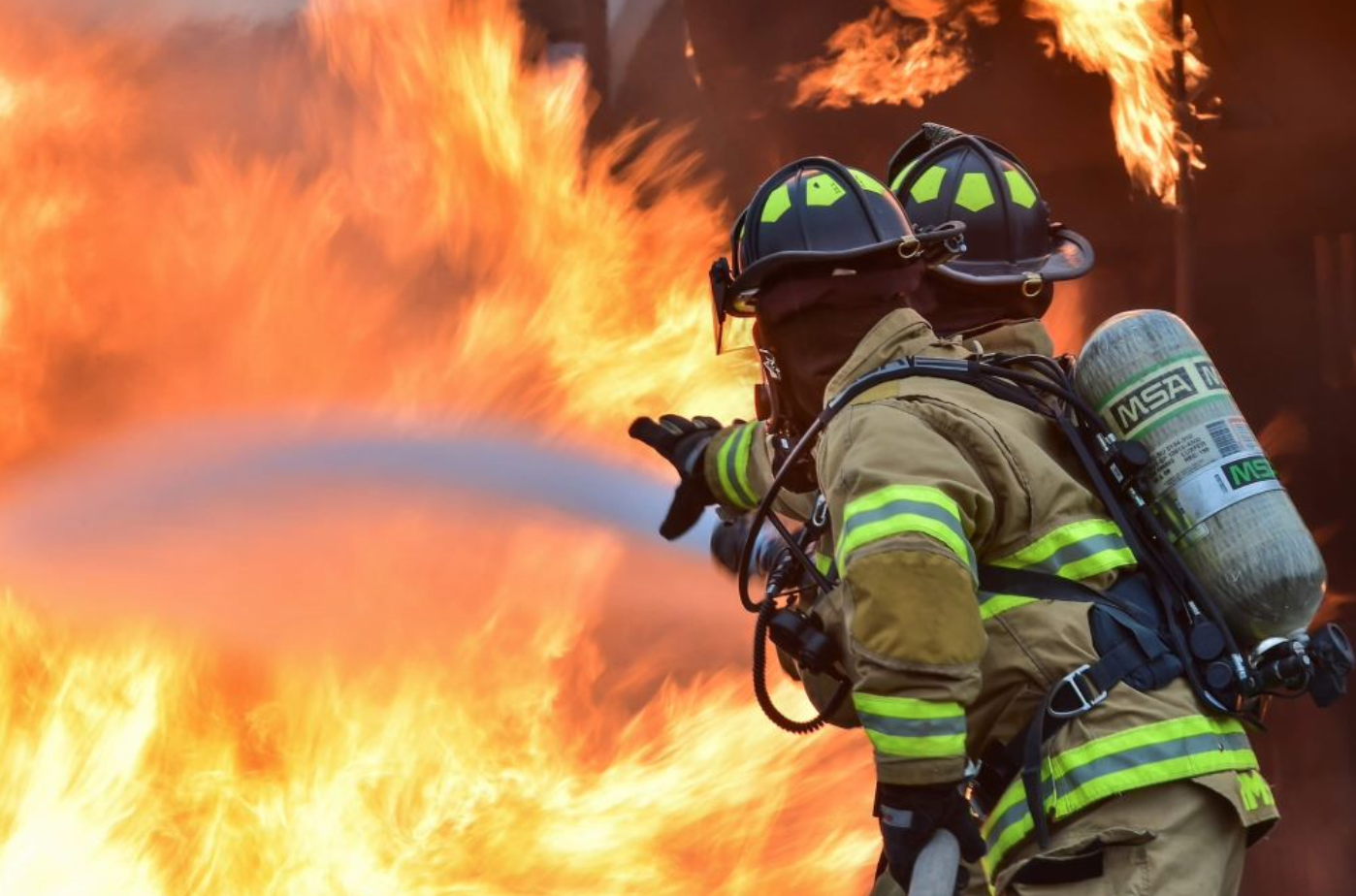 Firefighters fighting a fire; image by Pixabay, via Pexels.com.