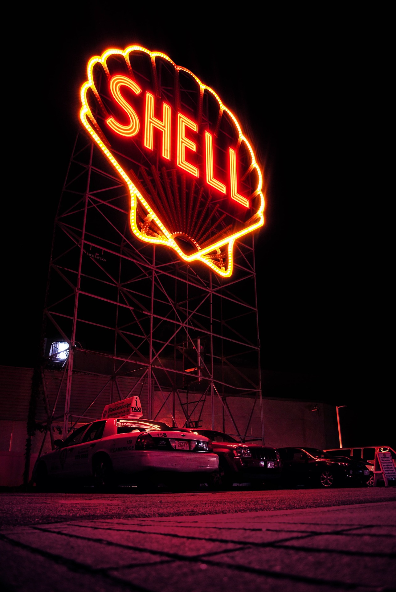 Shell Oil neon sign; image by StockSnap, via Pixabay.com.