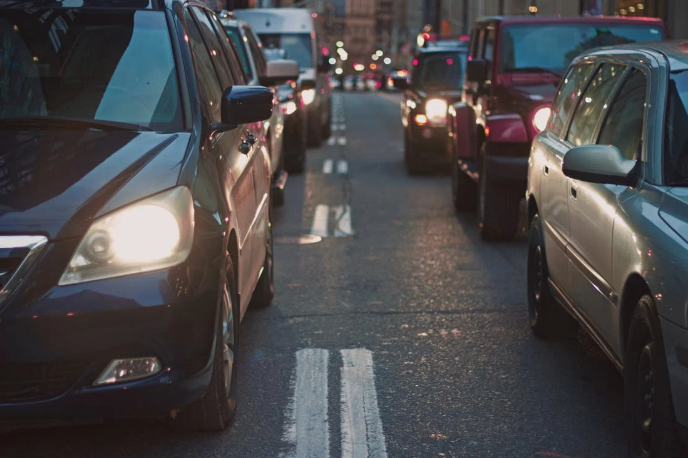 Cars in traffic; image by Life of Pix, via Pexels.com.