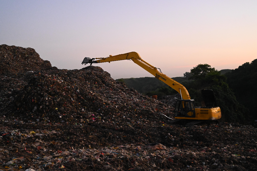 Judge Moves Landfill Lawsuit to Mediation to Reduce Costs