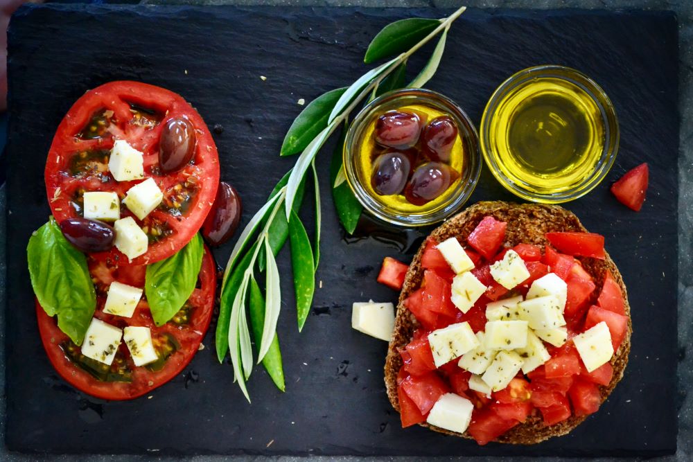 Following a Mediterranean Diet Can Fend Off Cognitive Decline