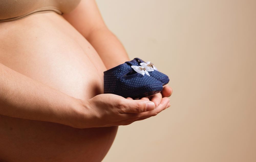CDC Reports Pregnant Women Need More Assistance with OUDs