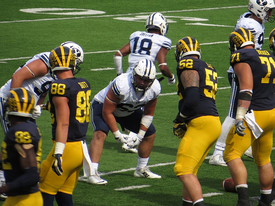 Michigan No. 88, Jake Butt, All-American Tight End, BYU Cougars vs. Michigan Wolverines, Michigan Stadium, University of Michigan, Ann Arbor, Michigan. Image by Ken Lund, CC BY-SA 2.0, via Wikimedia Commons, no changes made.