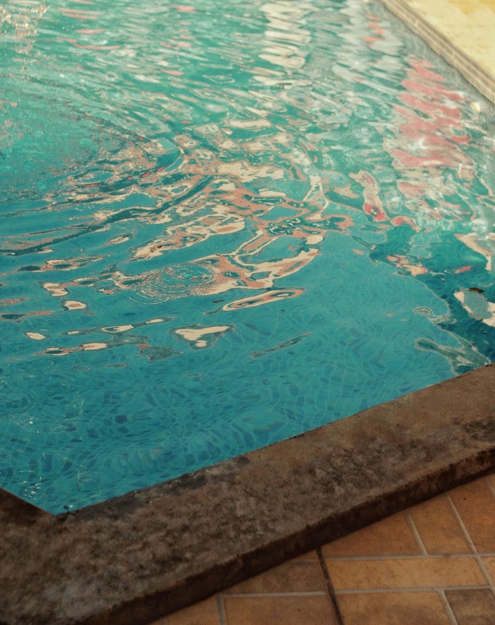 Texas Mother Charged After Children Found in Pool