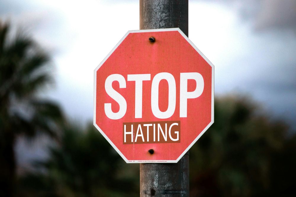 Utah Man Charged in Mall Hate Crime